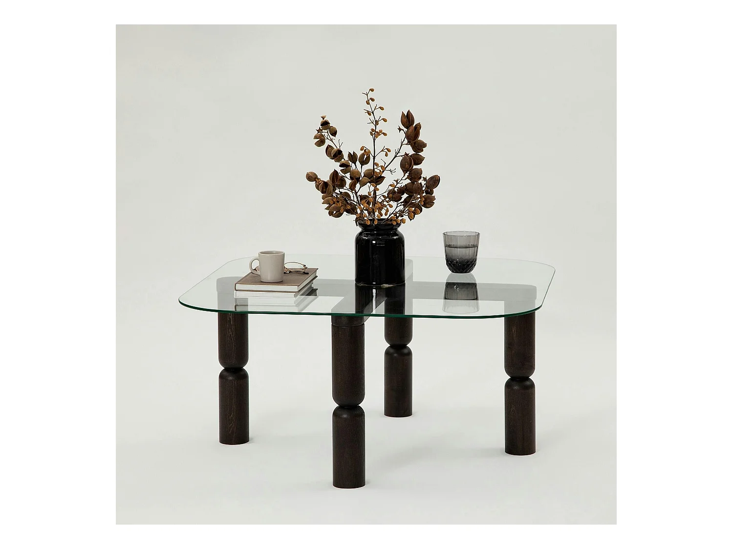 Table basse carrée en verre - pieds bois sculpté BOMA