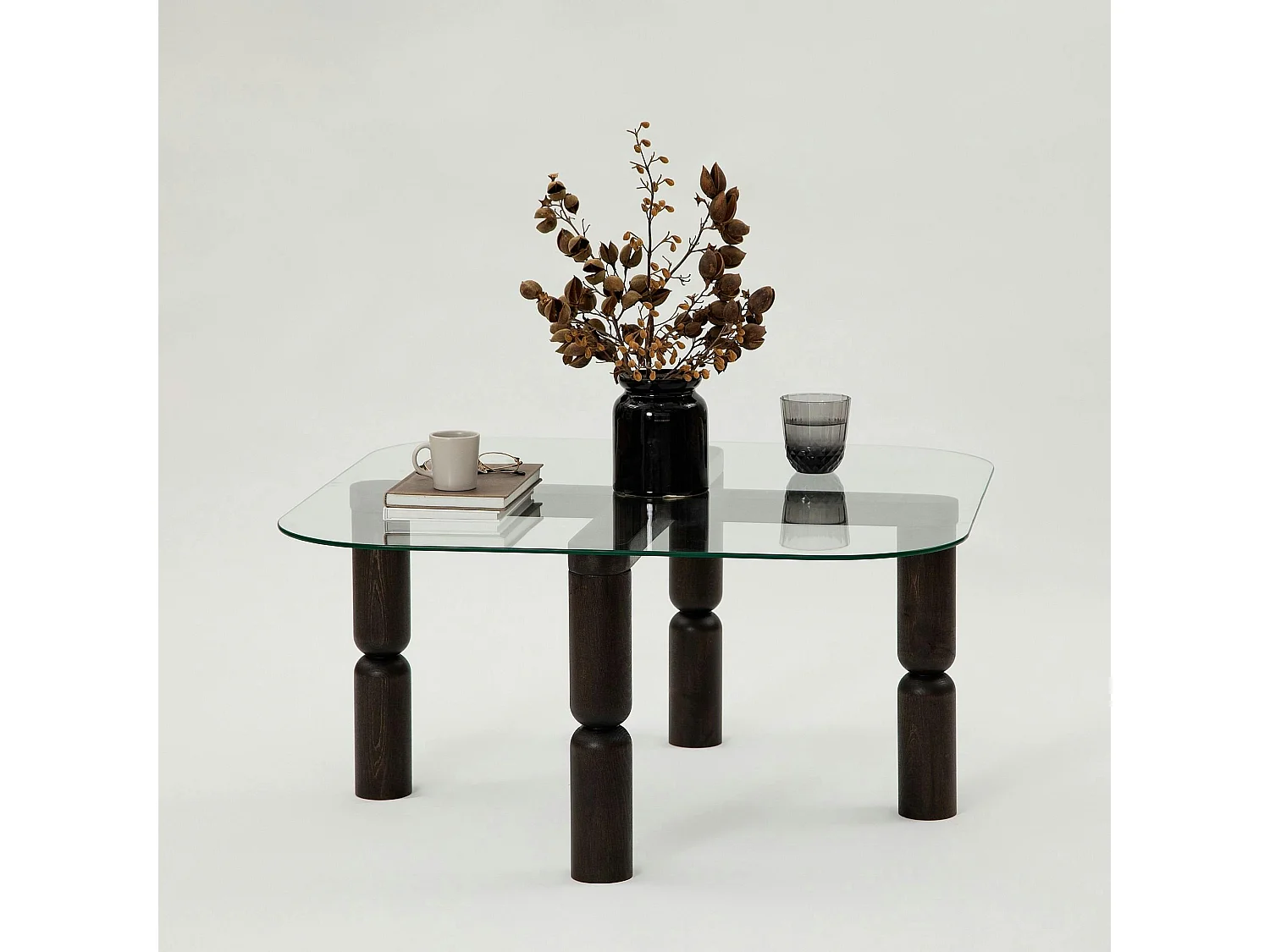 Table basse carrée en verre - pieds bois sculpté BOMA