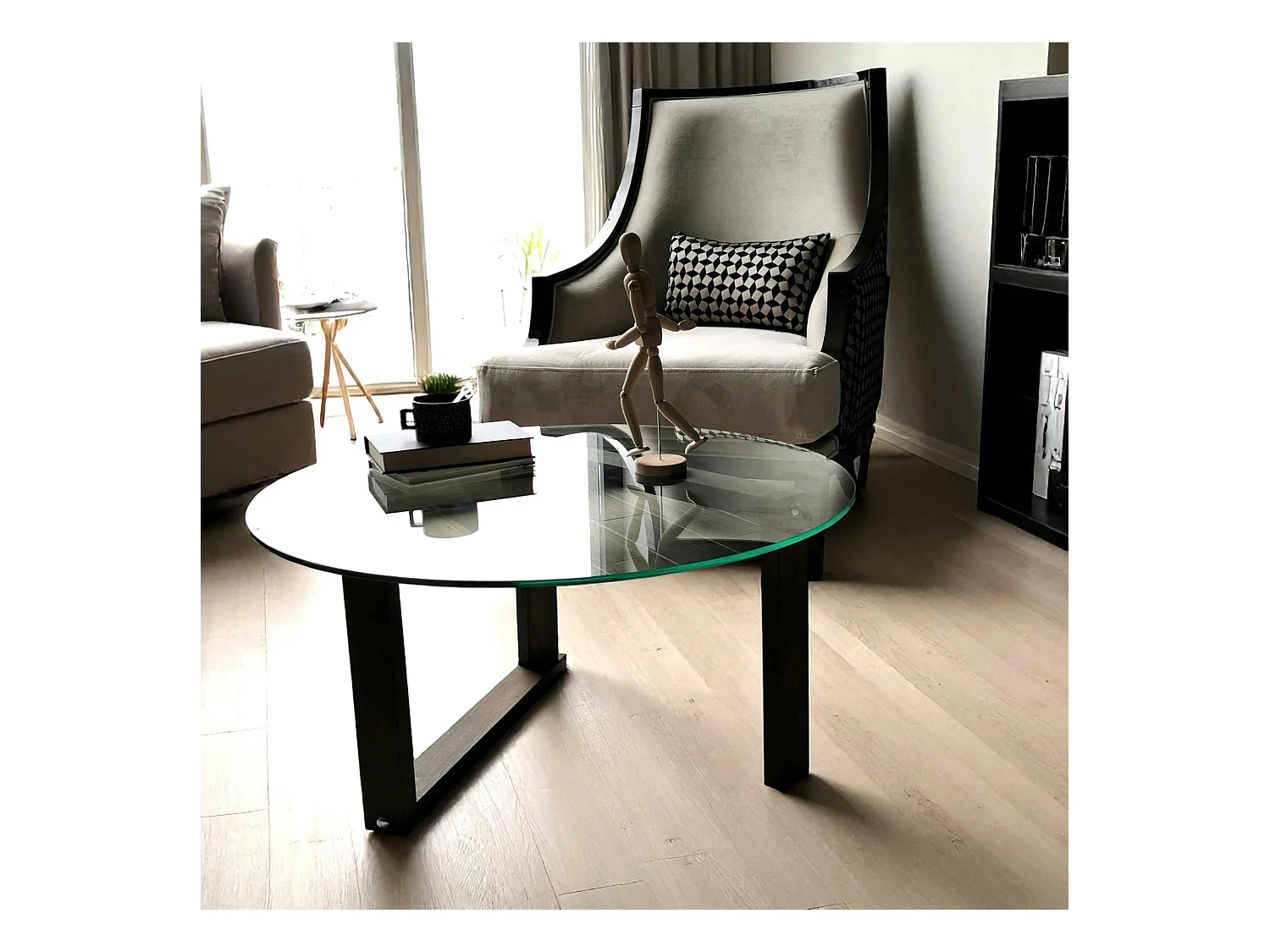 Table basse ronde en verre - pied labyrinthe ANZIO