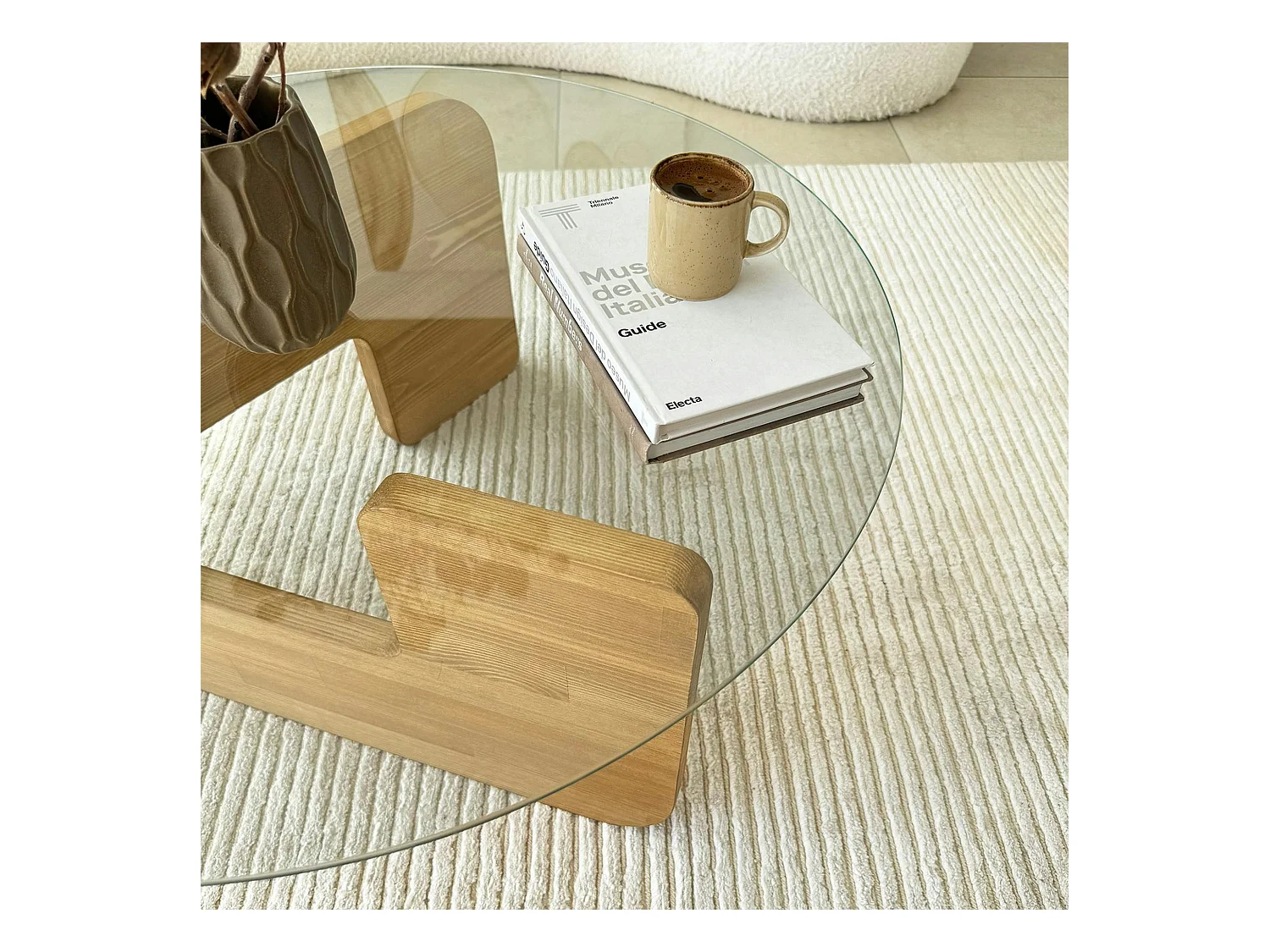 Table basse design en verre - pied bois clair ANZIO