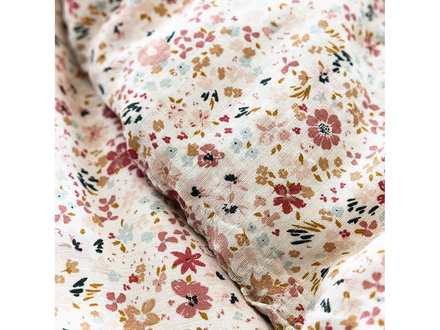 Housse de couette 260x240 gaze de coton à fleurs roses Terre de Nuit