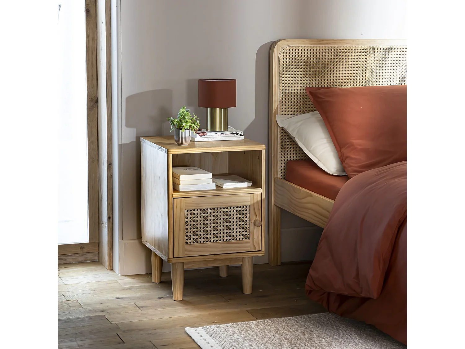Lit adulte en pin massif tête de lit cannage ANNA 140x190 + 2 chevets cannage - ANNA