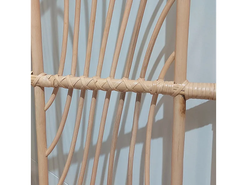 Paravent H. 180 cm en rotin naturel ajouré formes organiques – HAZEL