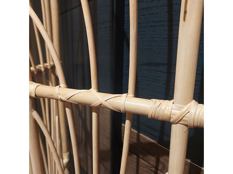 Paravent H. 180 cm en rotin naturel ajouré formes organiques – HAZEL