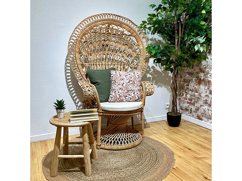 Grand fauteuil Emmanuelle en rotin naturel tressé – MAGNOLIA