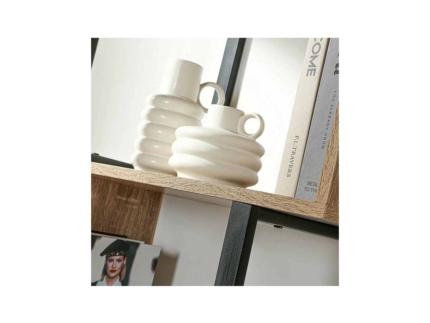 Bibliothèque 4 Niveaux Décor Bois et Montants Métal - H148 cm