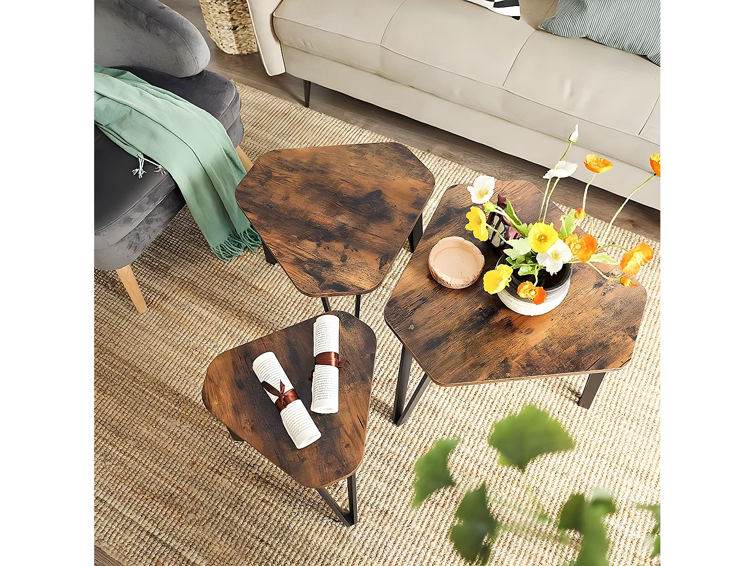 Lot de 3 tables gigognes avec pieds en acier et décor bois rustique