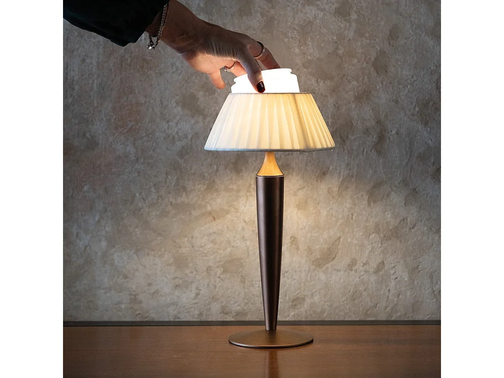 Lampe de table rechargeable tactile à LED Flaminia Zafferano - Design classique sans fil, dorée