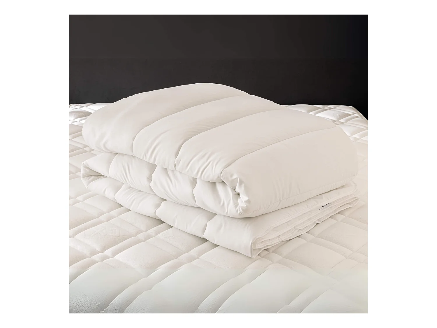 Pack couette mi-saison 240x220 et oreiller Bultex