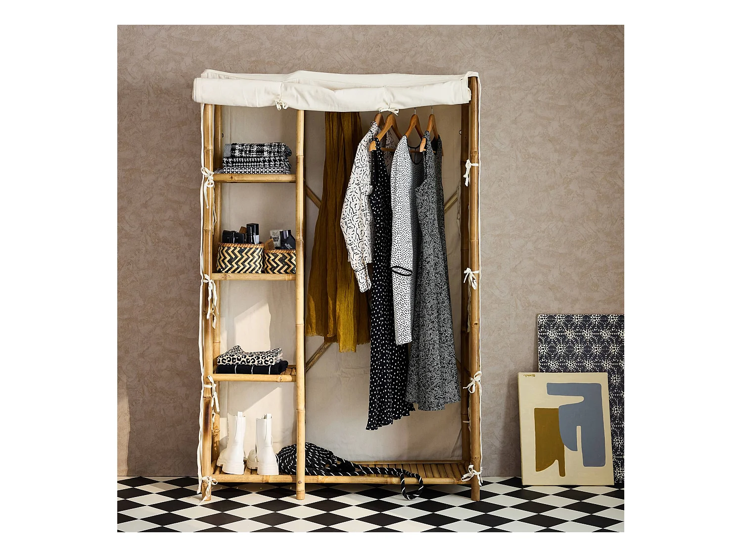 Armoire dressing en bambou. 3 étagères L110 x P40 x H170cm