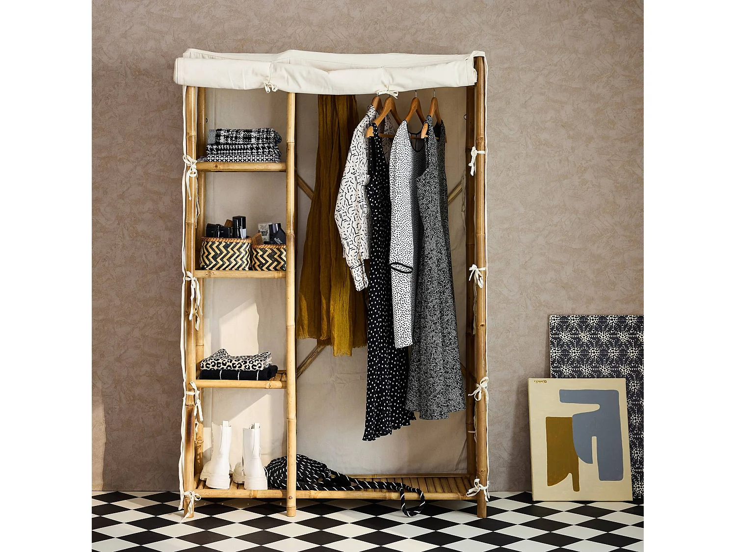 Armoire dressing en bambou. 3 étagères L110 x P40 x H170cm