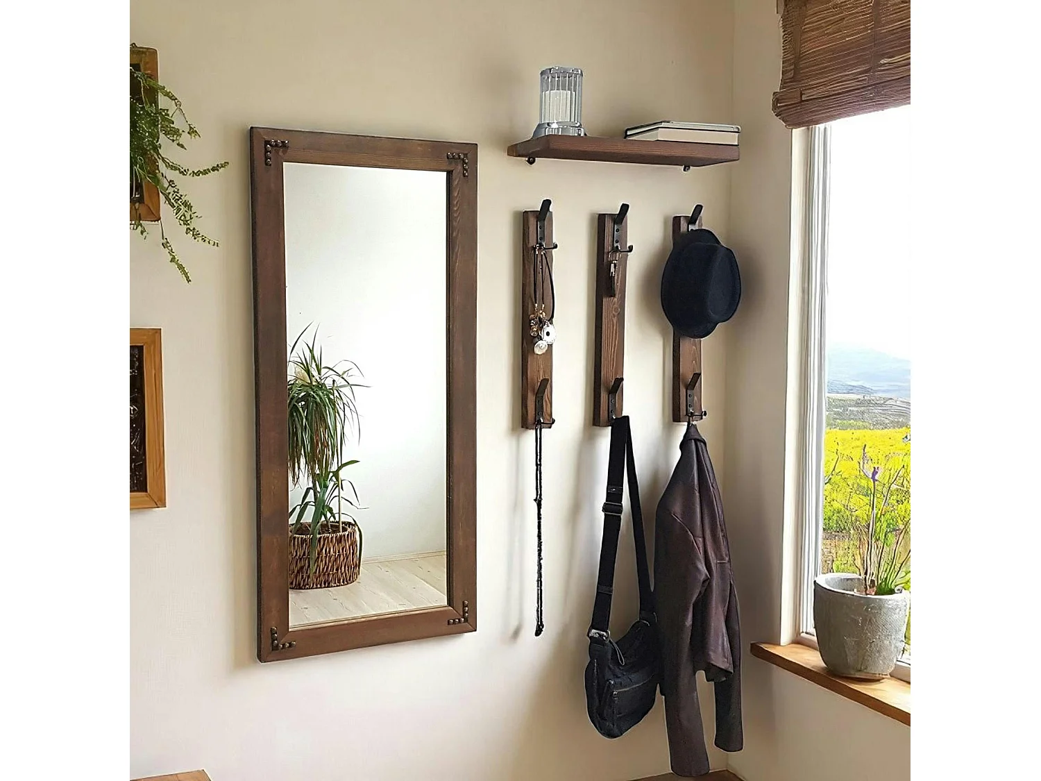 Vestiaire mural - 1 miroir, 3 portemanteaux, 1 étagère HILO