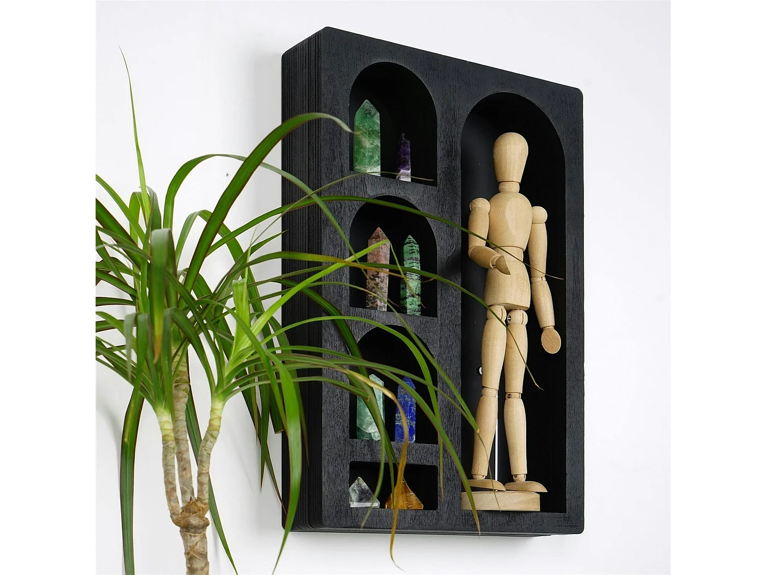 Etagère murale noire décorative - 5 niches AVIALA