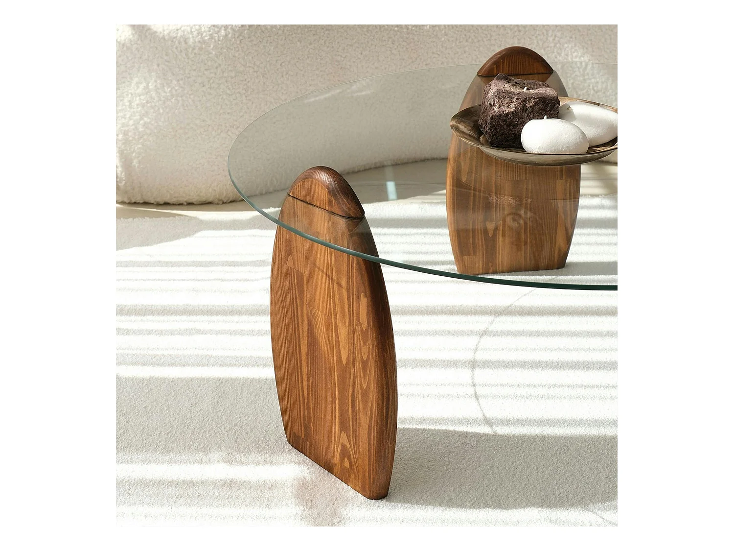 Table basse ronde en verre - 3 pieds bois brun ANZIO