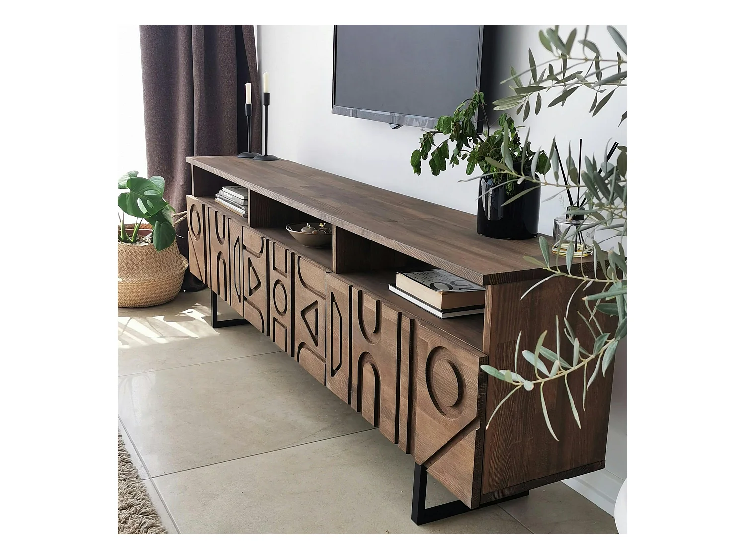 Meuble TV bois brun motif graphique avec 2 étagères JACA