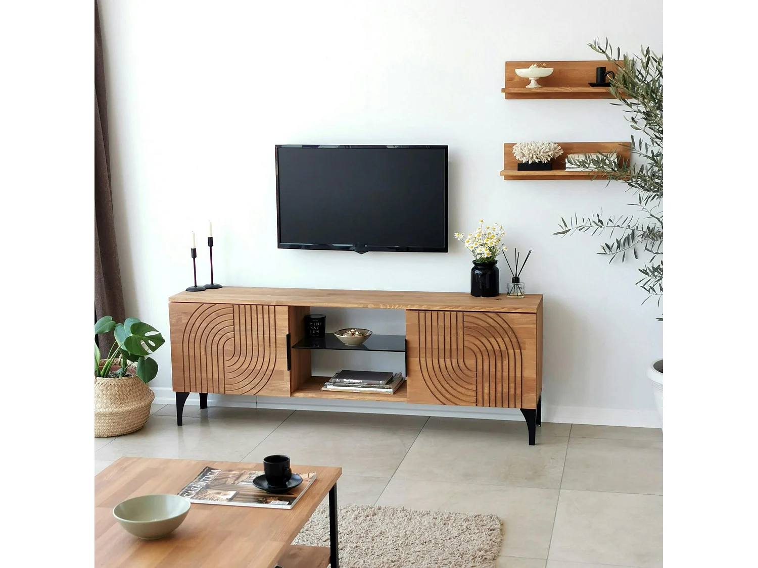 Meuble TV bois clair motif graphique avec 2 étagères LECCE