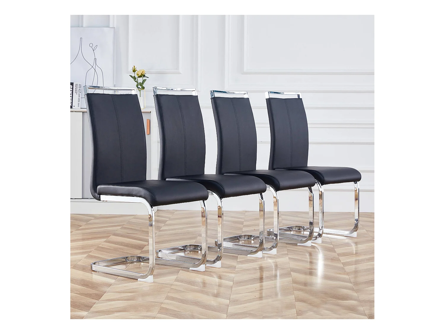 Lot de 4 chaises cantilevers en PU noir avec cadre en métal argenté