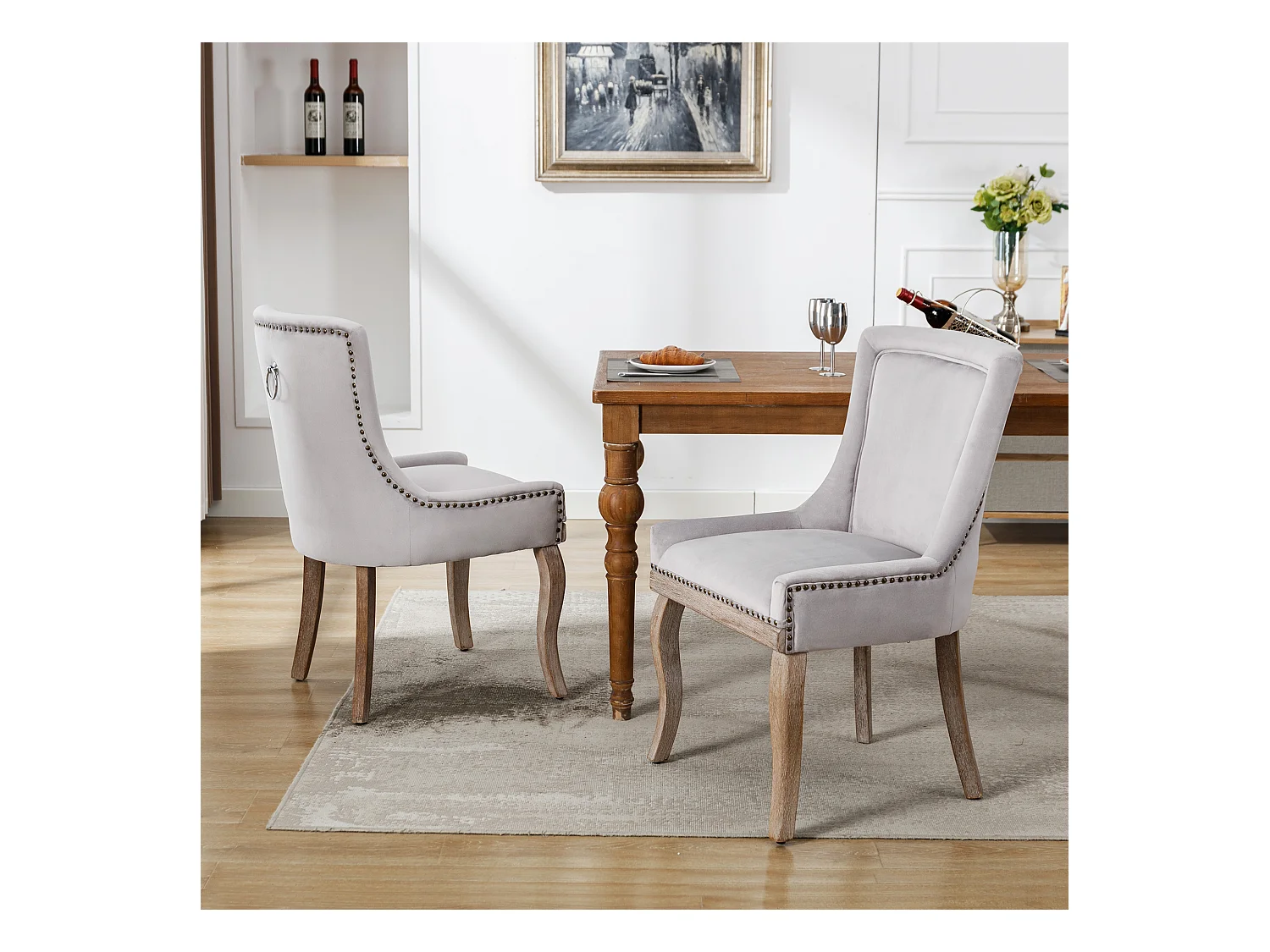 Lot de 2 chaises en velours gris avec pieds en bois courbés, rivets dorés