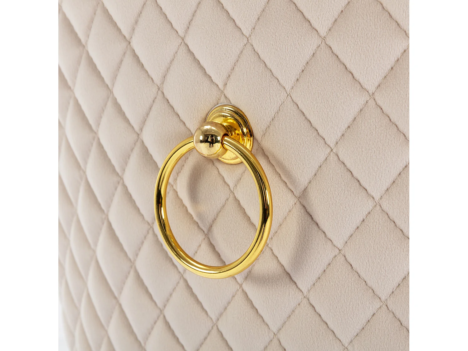 Conjunto de 2 cadeiras de cozinha em veludo bege, estrutura em metal dourado