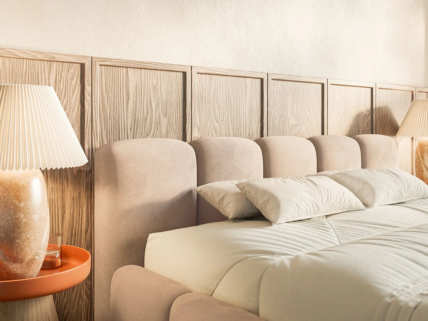 Lit rembourré – 140x200 cm – beige – avec coffre de rangement – velours hydrophobe - CLOUDY LOW