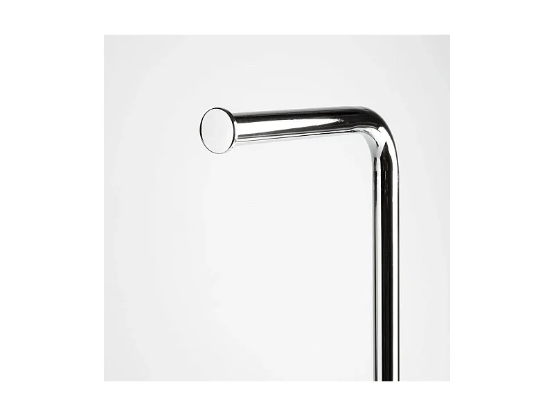 Porte-rouleau de papier toilette sur pied "Tobias" avec porte-balai en métal chromé et base ovale