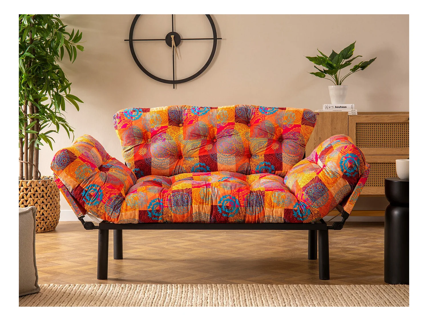 Sofá Altadena 131, Multicolor, 155x70x85cm, Tapiz, Patas: Metal