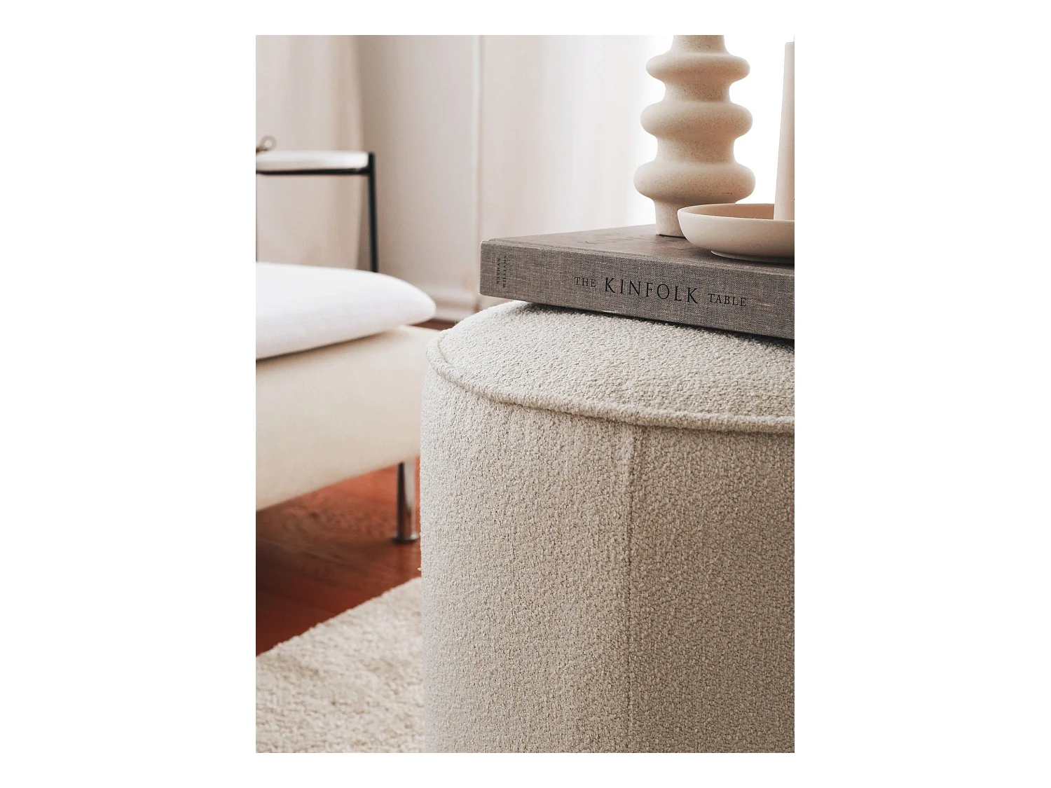 Puf Altadena 570, De color marrón claro, 45cm, Diámetro: 43, Tapiz