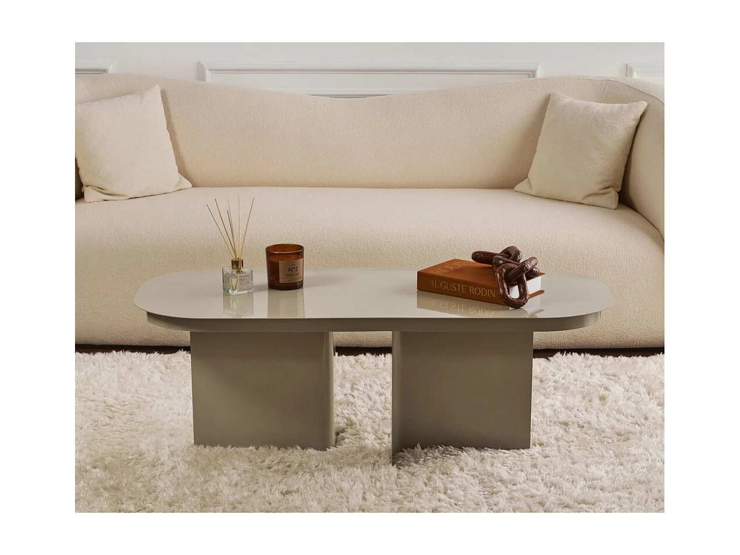 Couch­tisch mit abgerundeter Platte und 2 Beinen L120 cm - ALMA