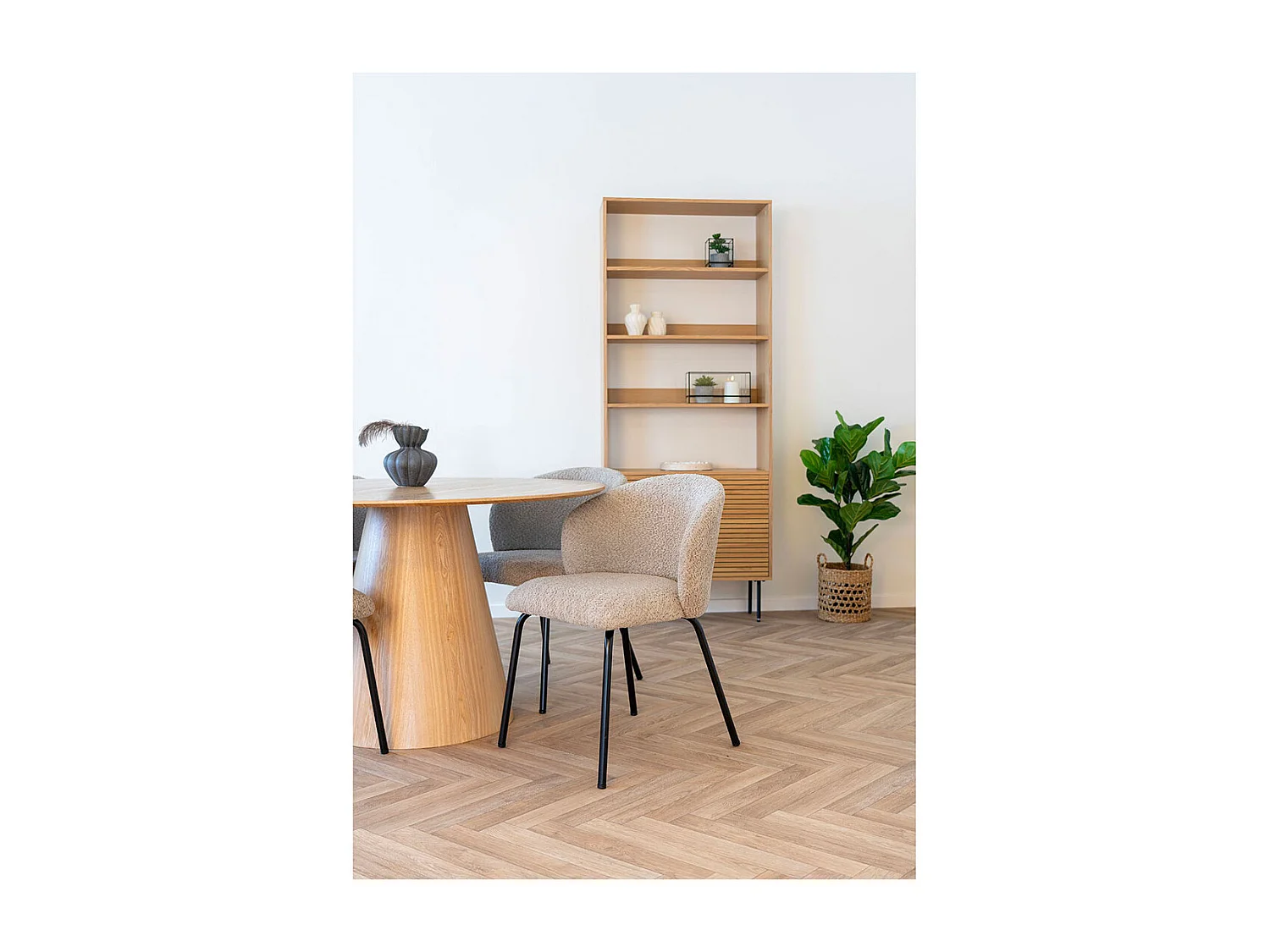 Lot de 2 chaises TALY – Tissu bouclette beige & pieds en acier noir