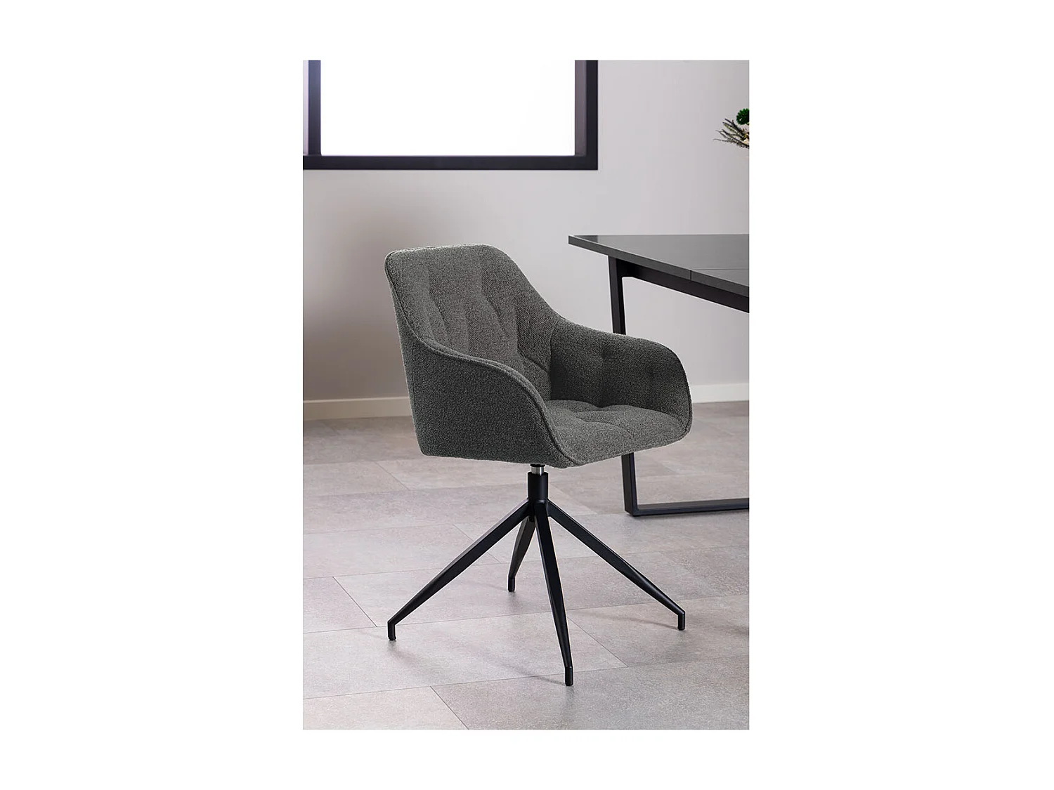 Brasis eetkamerstoel met armleuningen draaifunctie donkergrijs.