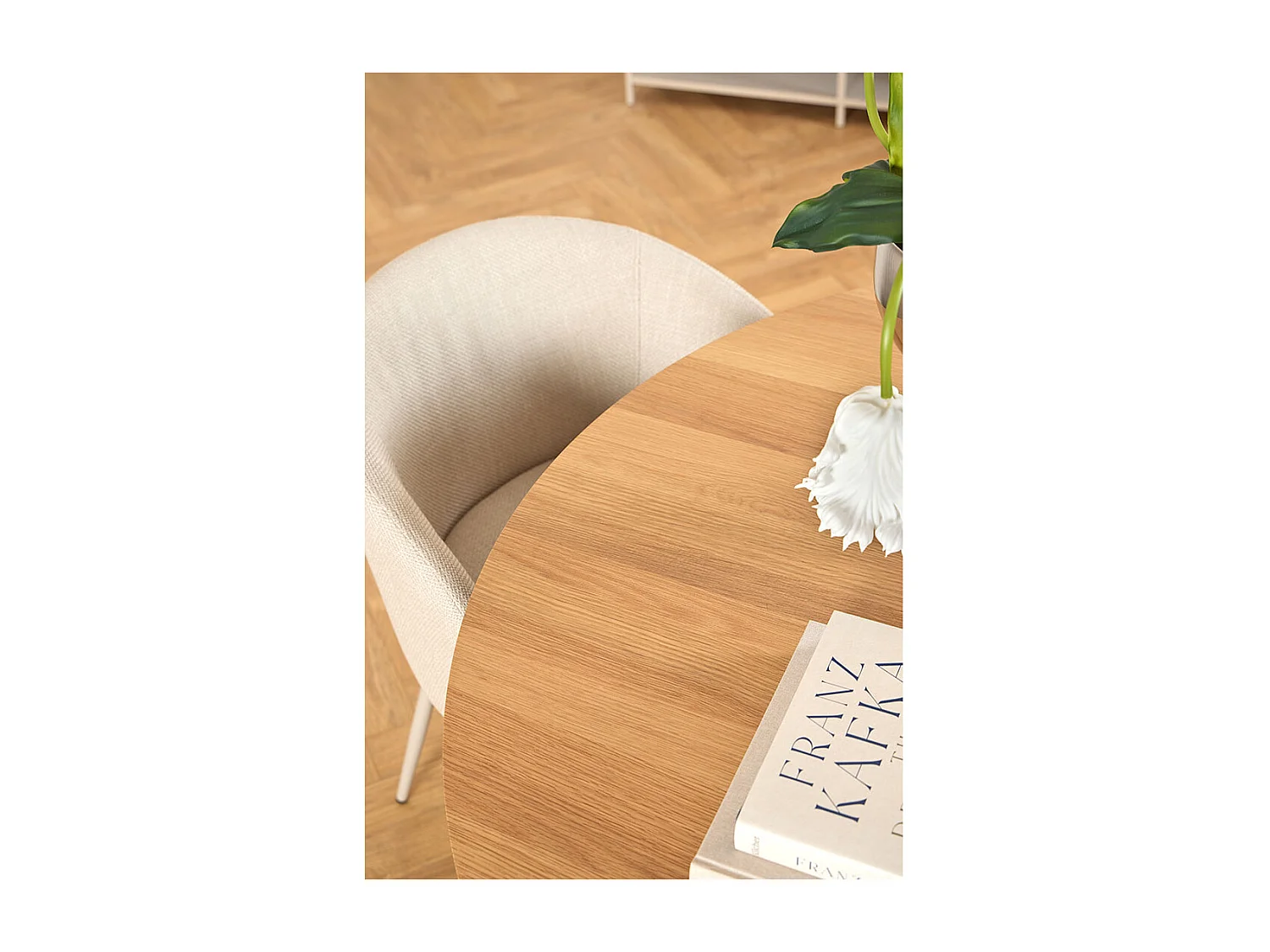 Eleanor Esszimmerstuhl Mit Armlehnen Stoff beige.