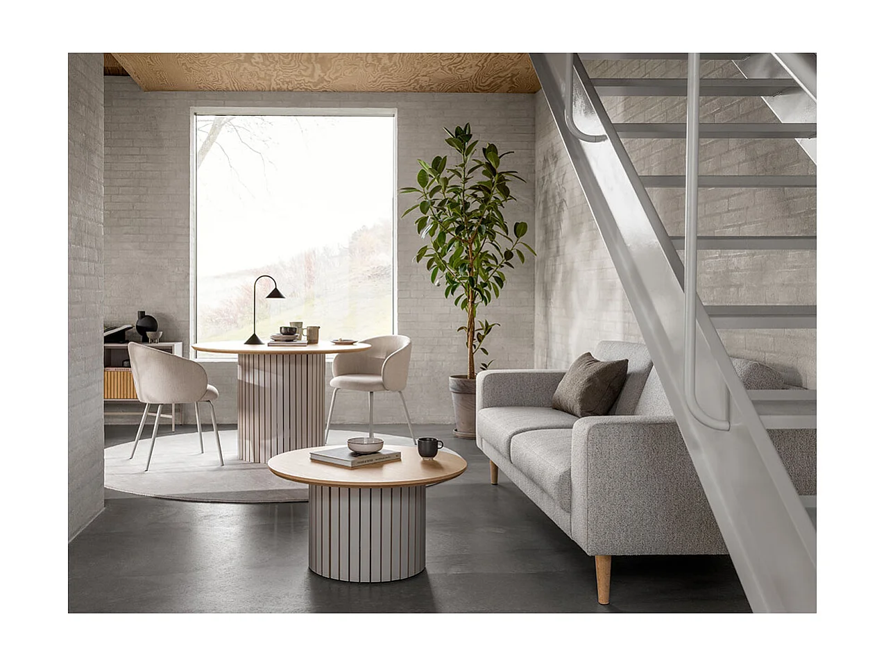 Eleanor Esszimmerstuhl Mit Armlehnen Stoff beige.