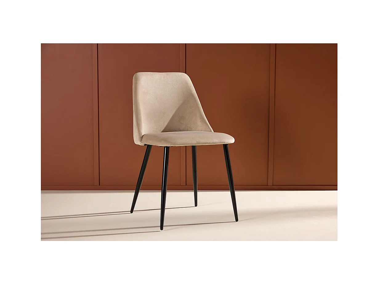 Night chaise de salle à manger beige.