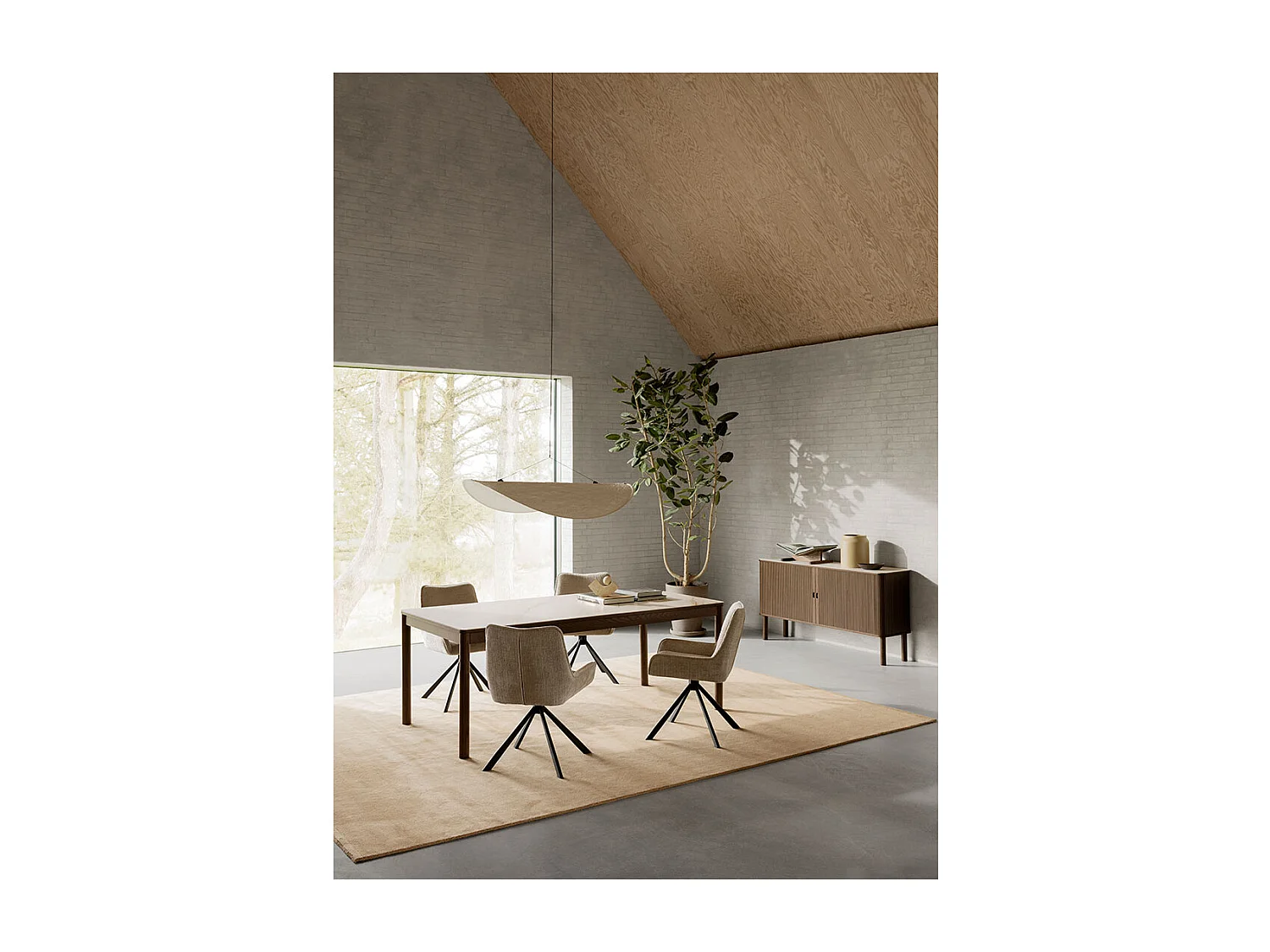 Eddie chaise de salle à manger chenille beige.