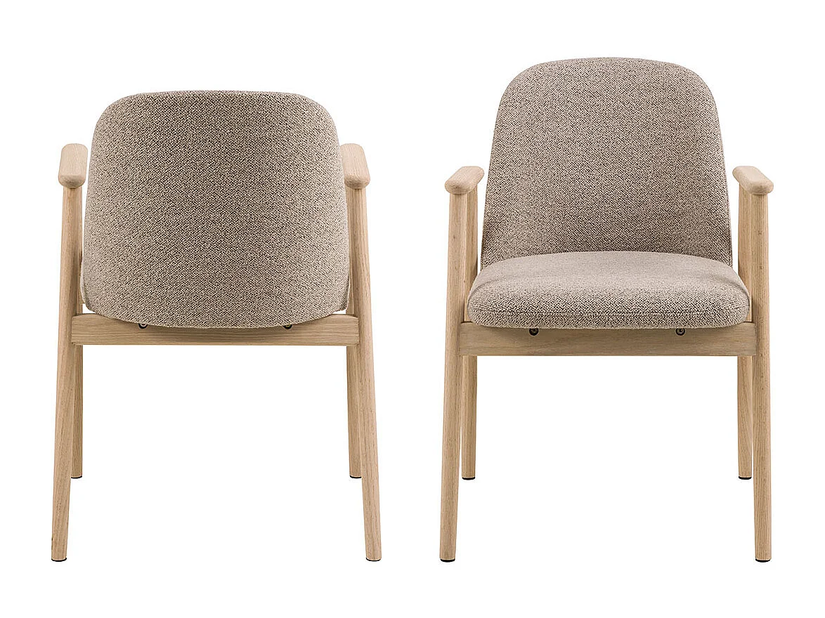 Sedia da pranzo Leo con braccioli bouclé beige.