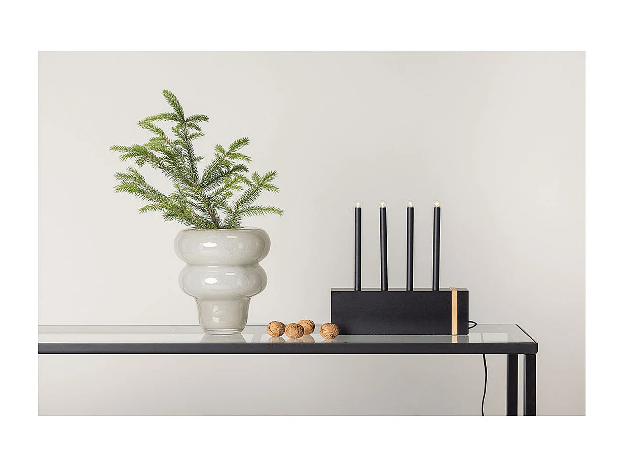 Stand dell'Avvento Fjällberget elettrico 4 luci nero.