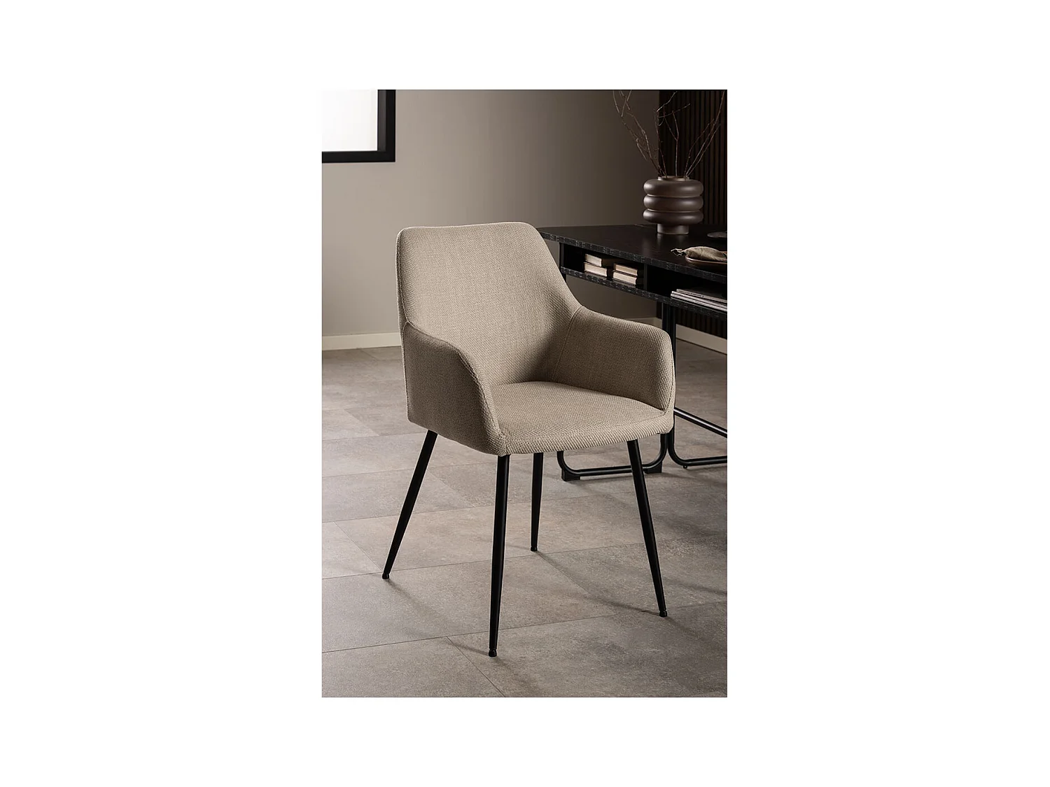 Lizzy Esszimmerstuhl Mit Armlehnen Stoff beige.