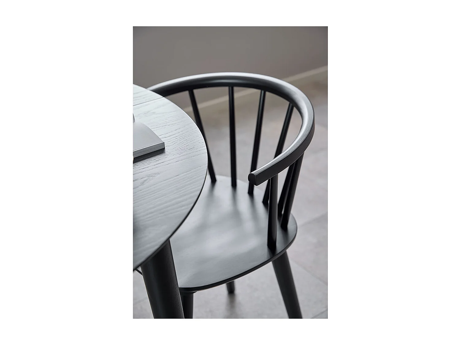 Ida chaise de salle à manger bois noire.