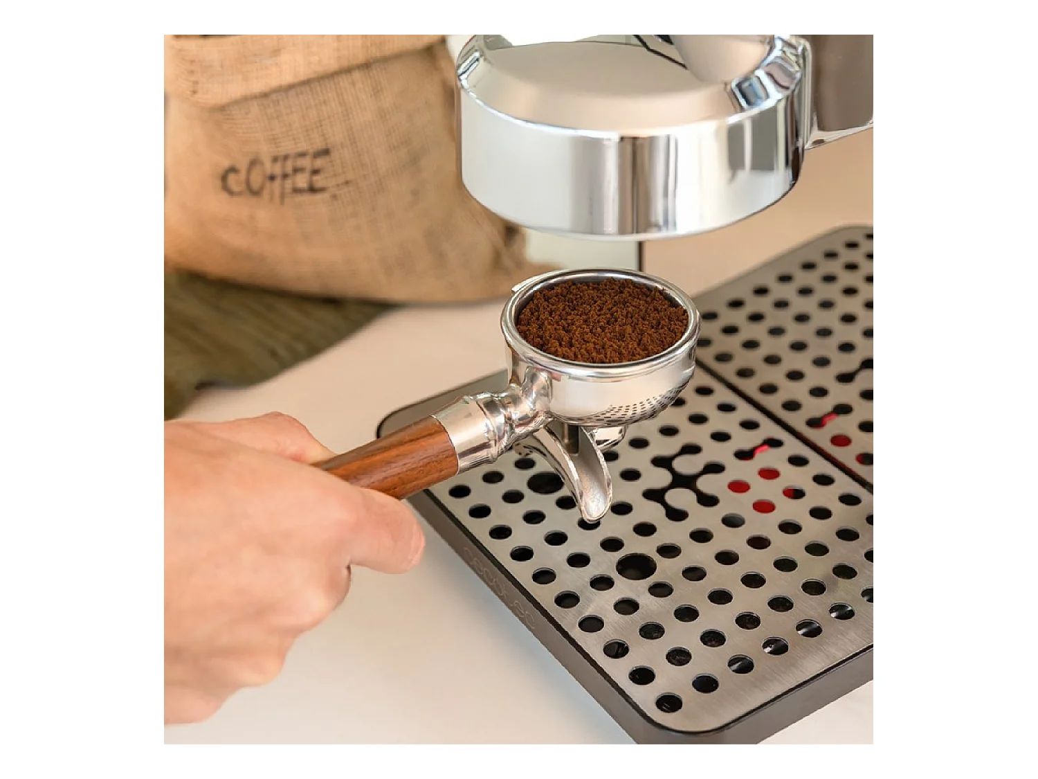 Cecotec Machine à café barista Baristeo Intima