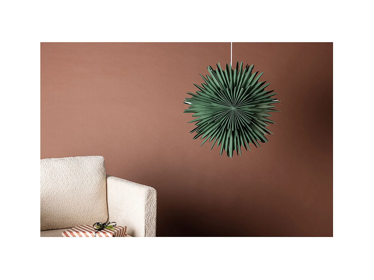 Estrella de Navidad Sälen con colgante de papel ligero Ø60cm verde.