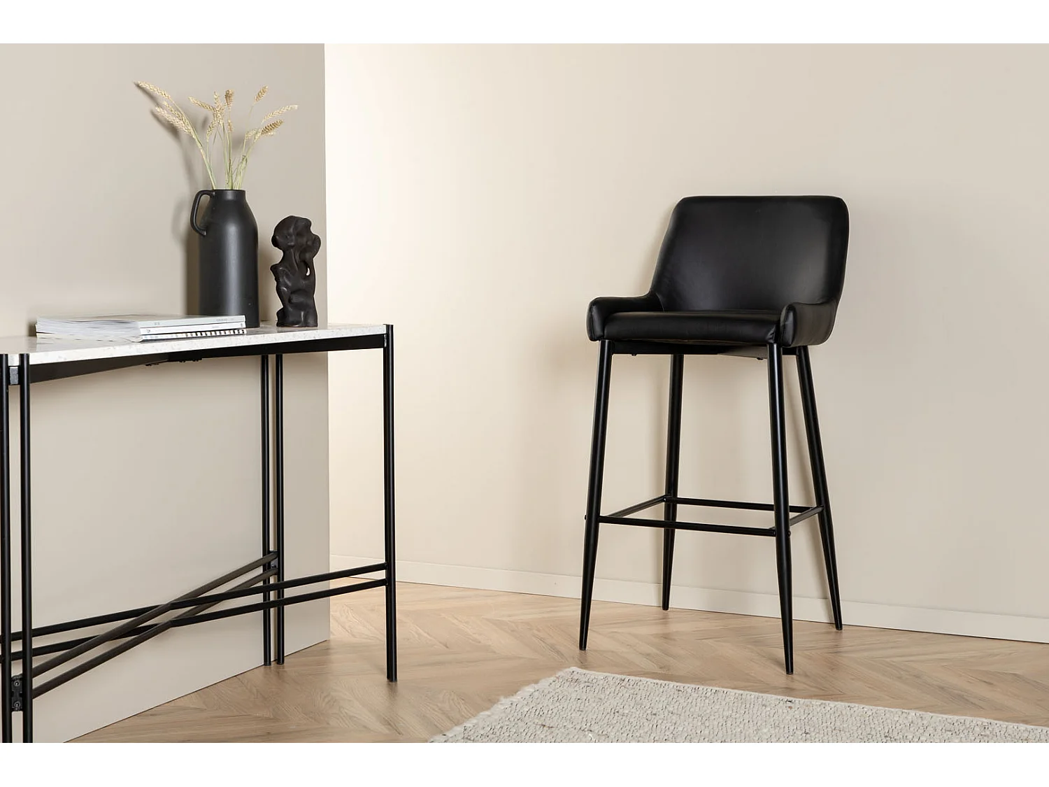 Plaza barstoel PU kunstleer zwart.