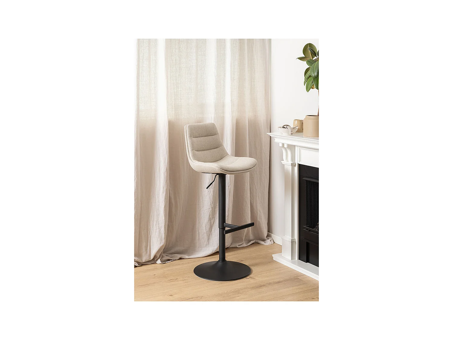 Adisa tabouret de bar réglable en hauteur fonction pivotante beige.