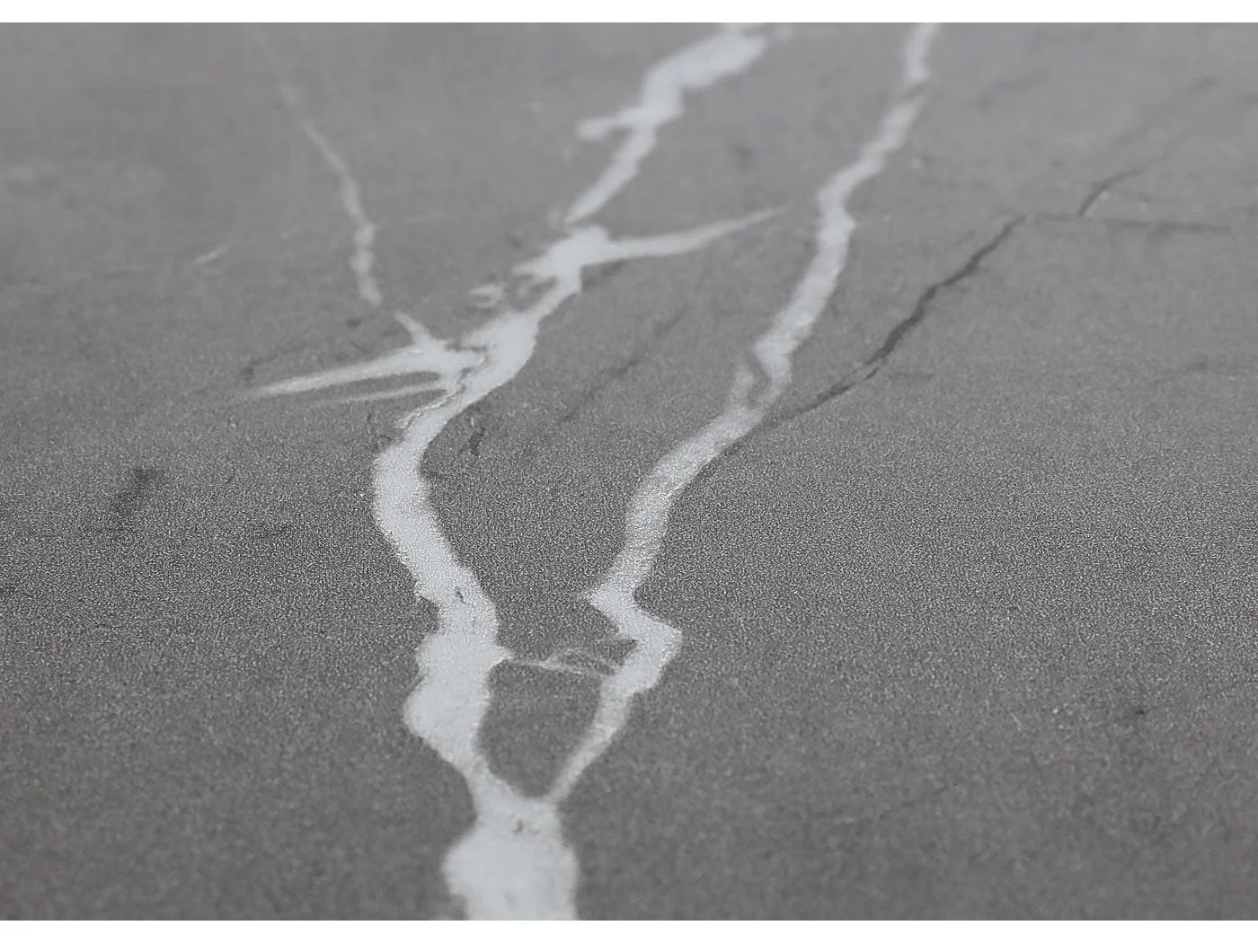 Table à manger design effet bois grise 95 x 18 x 154 cm 04_0008560