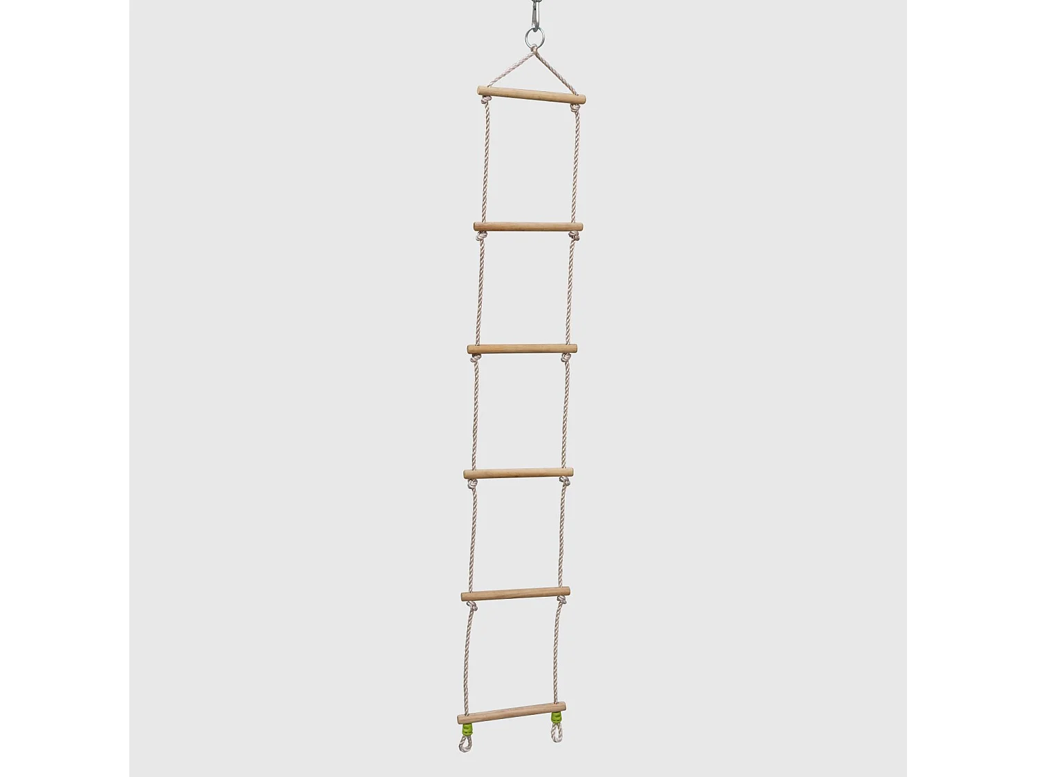 Columpios y escalera de cuerda verde