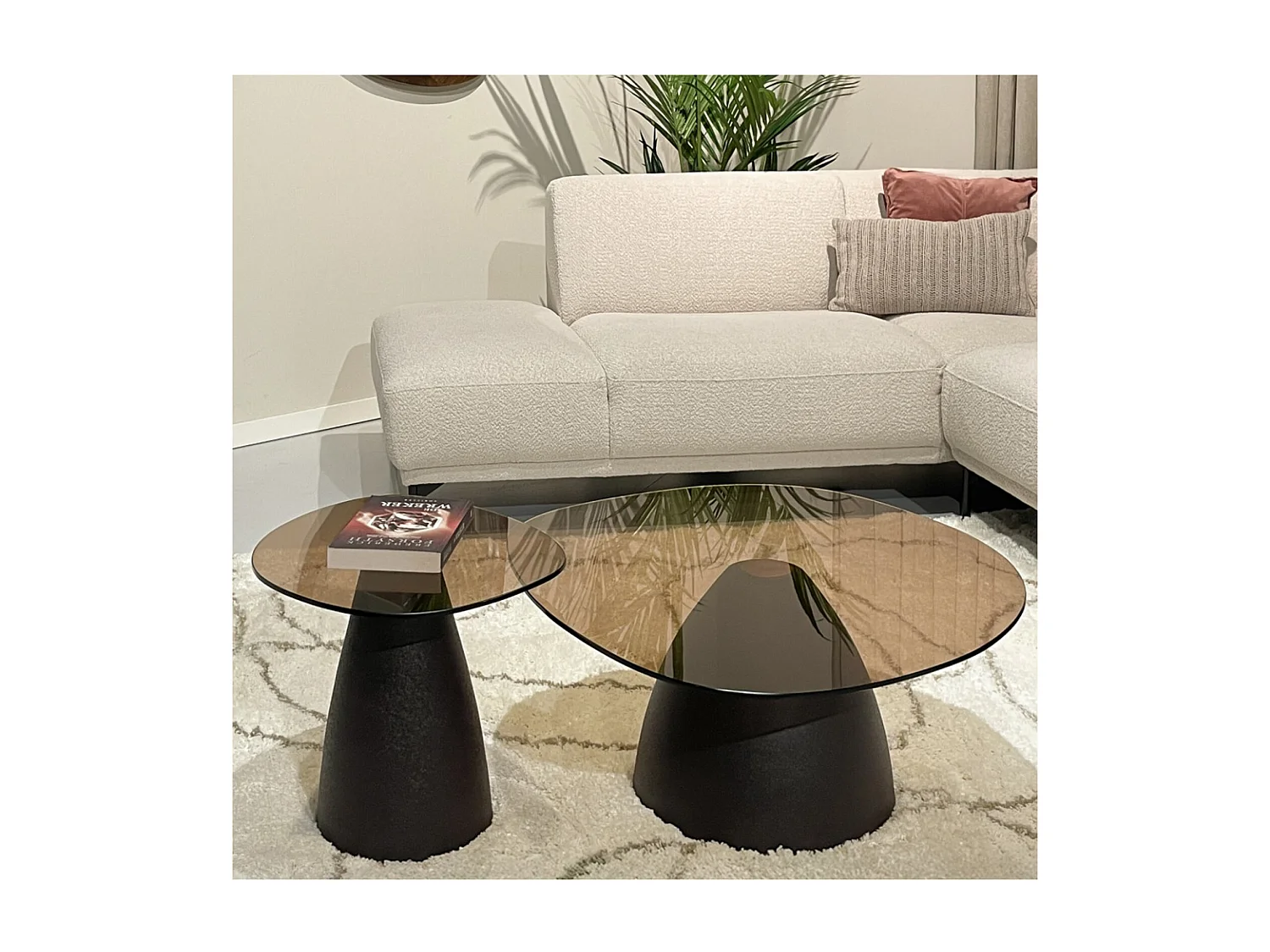 MUSH-Mesa de centro orgánica D50 cm en cristal ahumado