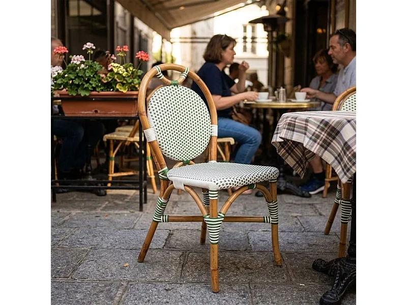 Lot de 2 chaises bistrot empilables en rotin tressage vert et blanc – PIGALLE