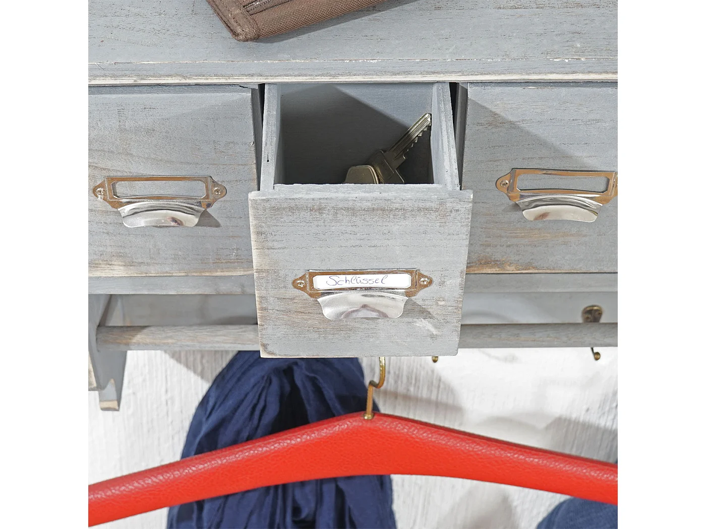 Porte manteau mural étagère grise 65 x 13 x 32 cm 04_0000965