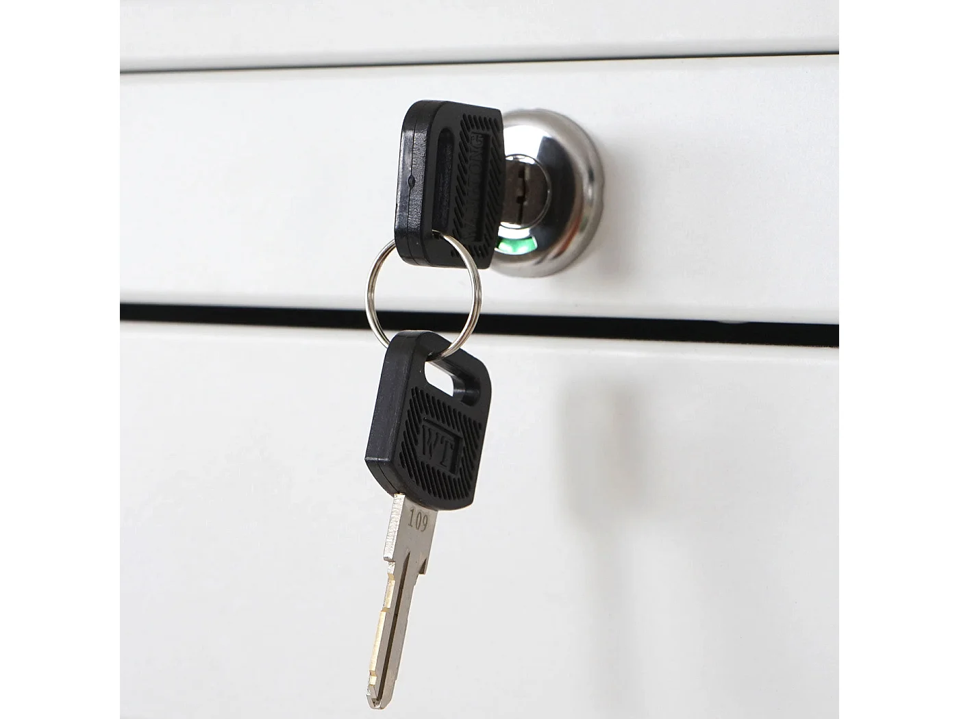 Armoire de bureau rangement blanche 76 x 46 x 103 cm 04_0001030