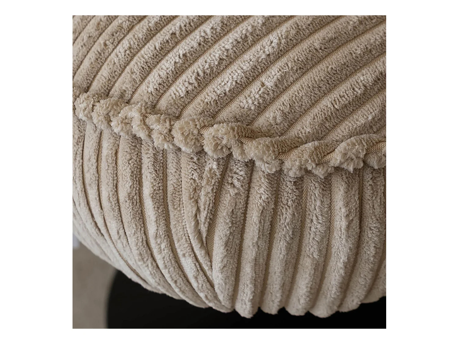 Now's Home - Fauteuil Pivotant Velour Cotele Beige Pied Metal Noir 62x74x75cm Funky