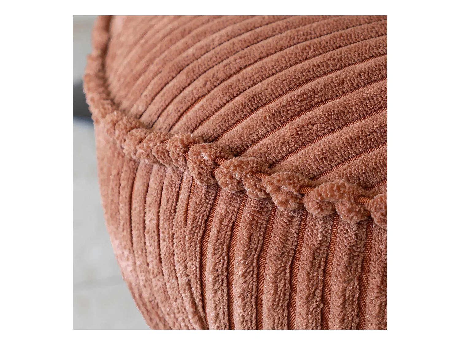 Now's Home - Fauteuil Pivotant Velour Cotele Terra Pied Metal Noir 62x74x75cm Funky